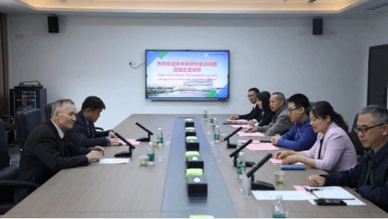Delegation from Kyrgyzstan-China Friendship Society Visits HWEC to Explore New Paths for Belt and Road Vocational Education Cooperation